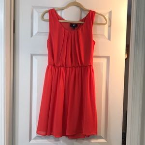 Kohls branded Pink dress. Goes well with a belt.